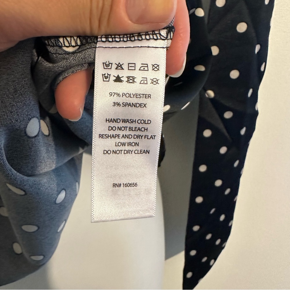 Joie Women’s Black top with white polka dots size Large 🆕 - Picture 2 of 15